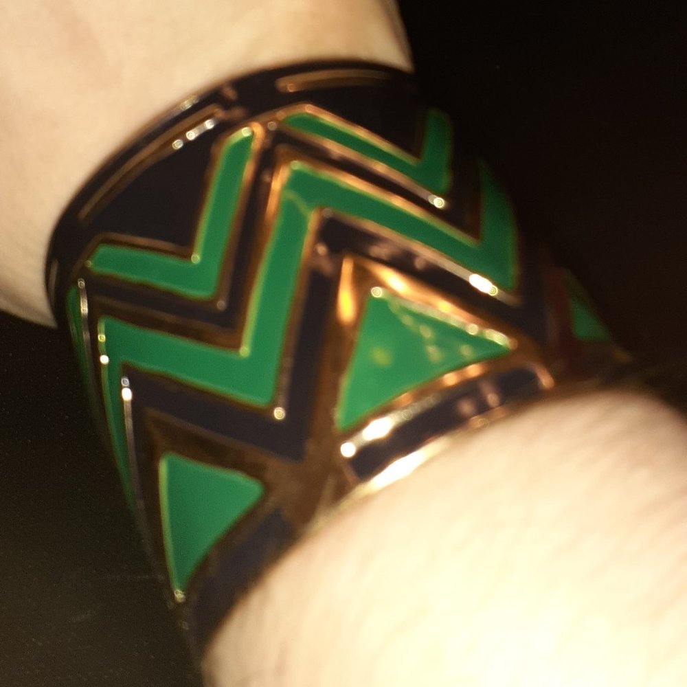 ❤HOST PICK❤ Charlie Paige open bracelet